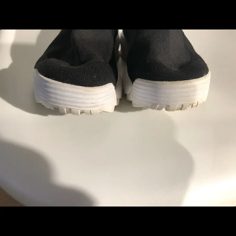 Fila Woman’s Shoes  - Picture 5 of 9